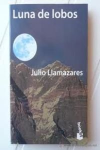 Imagen de archivo de Luna De Lobos a la venta por medimops