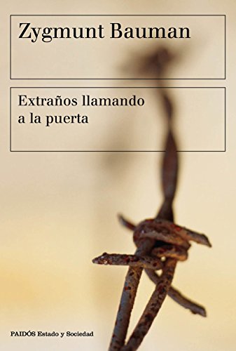 Stock image for EXTRAOS LLAMANDO A LA PUERTA for sale by KALAMO LIBROS, S.L.