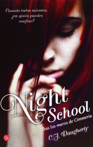 Stock image for NIGHT SCHOOL (BOLSILLO) : TRAS LOS MUROS DE CIMMERIA for sale by Better World Books: West