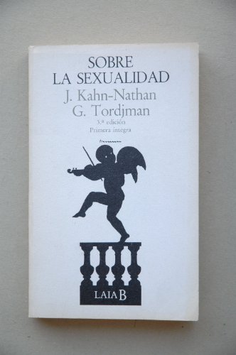 Stock image for SOBRE LA SEXUALIDAD for sale by LIBRERA COCHERAS-COLISEO
