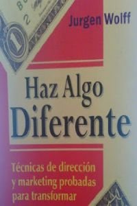 Imagen de archivo de Haz Algo Diferente a la venta por Hamelyn