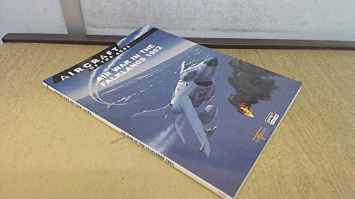 9788483726006: Air War in the Falklands 1982