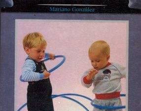 LA Competitividad Entre Los Ninos (Spanish Edition) (9788484036241) by Gonzalez Ramirez, Mariano