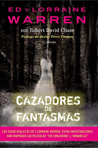 Stock image for Cazadores de fantasmas (Spanish Edition) for sale by GF Books, Inc.