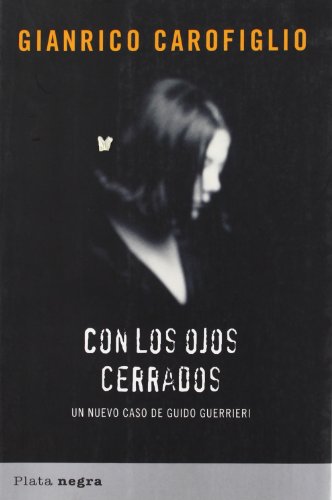 Imagen de archivo de Con los ojos cerrados (Spanish Edition) a la venta por Books From California