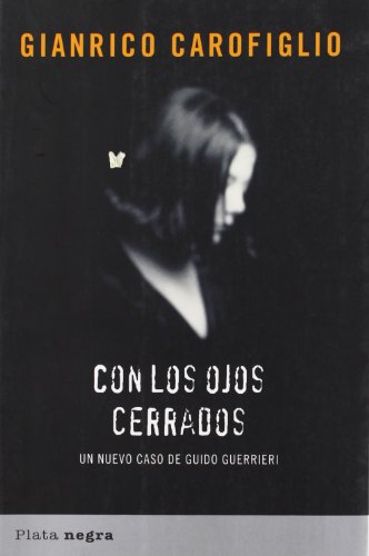 Stock image for Con los ojos cerrados (Spanish Edition) for sale by Books From California
