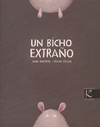 9788496957671: Un bicho extrao (Edic. anterior) (lbum Infantil)