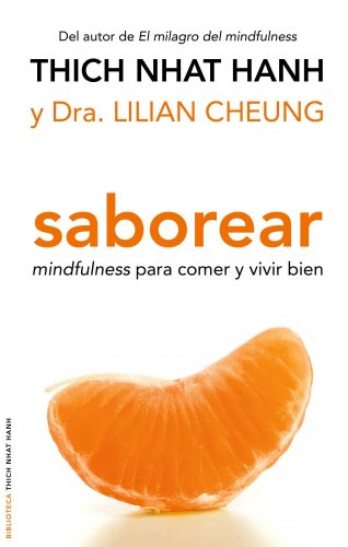 Stock image for SABOREAR: Mindfulness para comer y vivir bien for sale by KALAMO LIBROS, S.L.