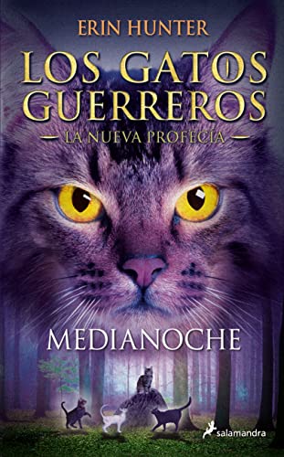 Stock image for Medianoche / Midnight (GATOS GUERREROS / WARRIORS) (Spanish Edition) for sale by SecondSale