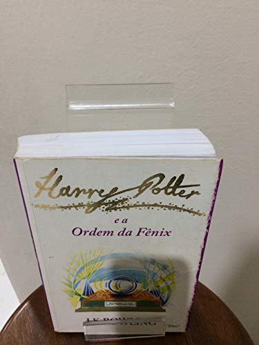Stock image for _ livro harry potter e a ordem da fenix j k rowling 2003 for sale by LibreriaElcosteo