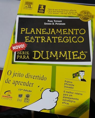 Stock image for _ livro planejamento estrategico serie para dummies paul tiffany steven d peterson 1999 for sale by LibreriaElcosteo