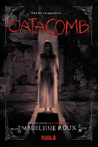 Stock image for _ livro catacomb madeleine roux 2016 for sale by LibreriaElcosteo