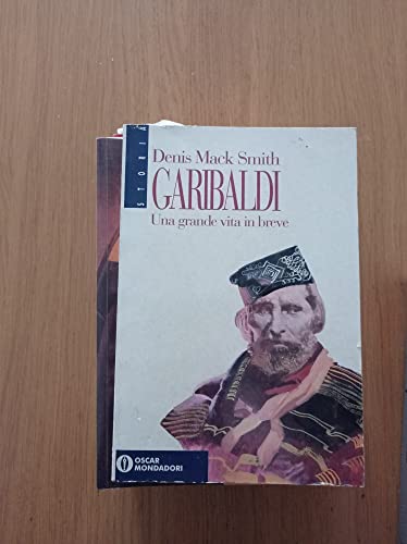 9788804386308: Garibaldi. Una grande vita in breve