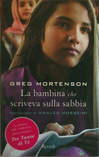 9788817036825: La bambina che scriveva sulla sabbia (Rizzoli best)