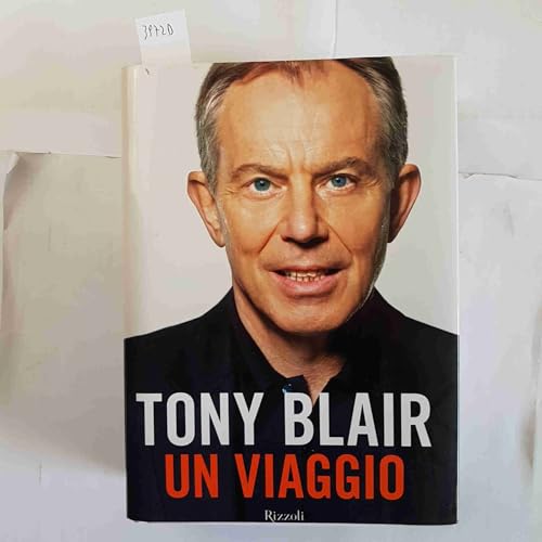 Un viaggio (9788817043144) by Blair, Tony