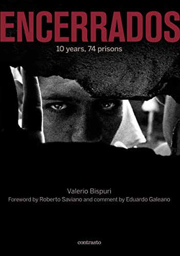 9788869655814: Encerrados: 10 years, 74 prisons [Lingua inglese]