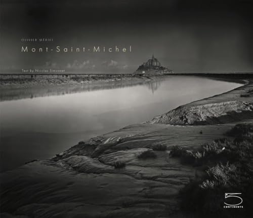 Beispielbild fr Mont-Saint-Michel: Immensity zum Verkauf von Daedalus Books