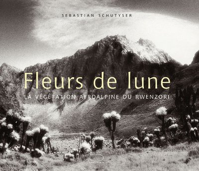 Stock image for Fleurs de Lune for sale by libreriauniversitaria.it