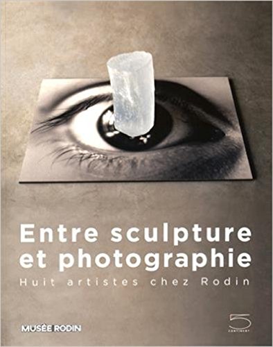 9788874397495: Entre sculpture et photographie. Huit artistes chez Rodin