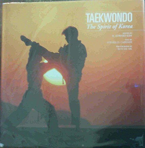 Imagen de archivo de Taekwondo: The Spirit of Korea a la venta por Jenson Books Inc
