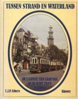 Stock image for Tussen strand en waterland (Dutch Edition) for sale by Zubal-Books, Since 1961