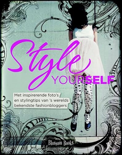 Imagen de archivo de Style Yourself a la venta por Better World Books Ltd