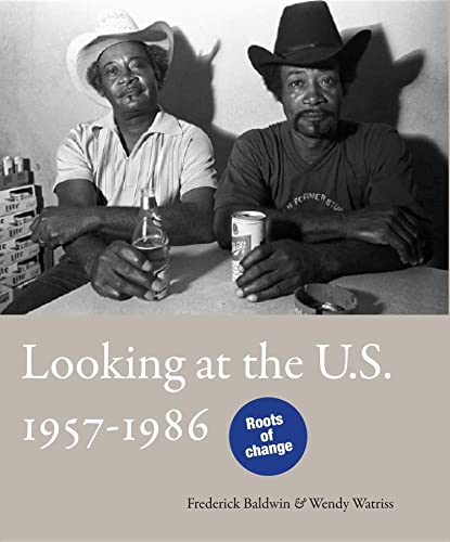 Stock image for Looking at the U.S.: 1957-1986 for sale by Powell's Bookstores Chicago, ABAA