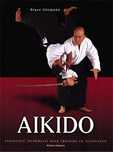 Stock image for Aikido. Essentile informatie over training en technieken for sale by Antiquariaat Schot