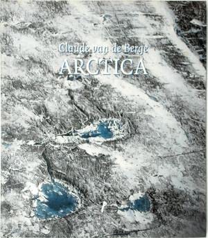 Imagen de archivo de Arctica. Oost-Groenland a la venta por De Eglantier & Crazy Castle