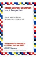 9789186523008: Media Literacy Education: Nordic Perspectives (International Clearinghouse on Children, Youth & Media)