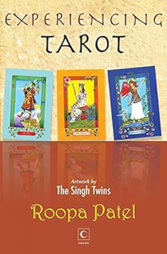 9789350291757: Experiencing Tarot