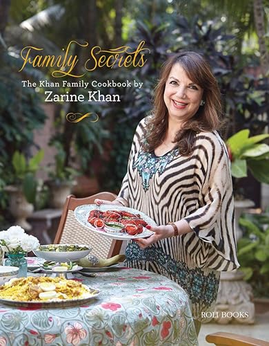 Beispielbild fr Family Secrets : The Khan Family Cookbook zum Verkauf von Better World Books: West