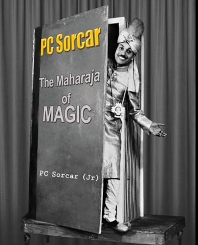 9789386906090: PC Sorcar: The Maharaja of Magic
