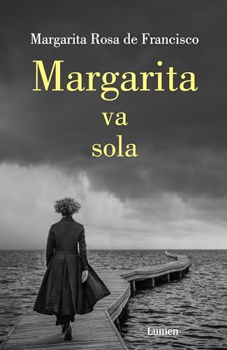 Stock image for Margarita va sola / Margarita Goes at It Alone (Spanish Edition) [Paperback] De Francisco, Margarita Rosa for sale by Lakeside Books