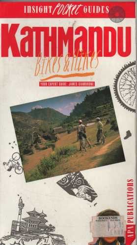 Imagen de archivo de Kathmandu: Bikes and Hikes Insight Pocket Guide a la venta por WorldofBooks