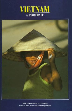 Beispielbild fr Vietnam: A Portrait zum Verkauf von Take Five Books