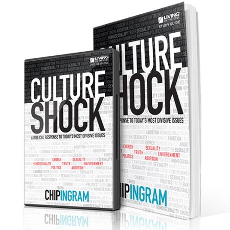 9789633616703: Culture Shock - A Biblical Response To Today's Most Divisive Issues - Big Group Study Kit (1 DVD Set & 10 Study Guides) By: Chip Ingram | Living on the Edge Group Starter Kits Series by Chip Ingram (2014-05-03)