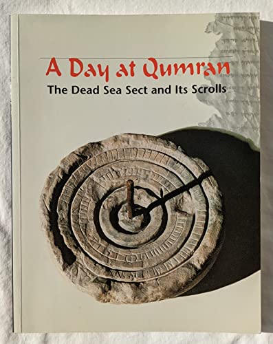 Stock image for A Day At Qumran: The Dead Sea Sect and Its Scrolls (Hebrew Edition) for sale by Red's Corner LLC
