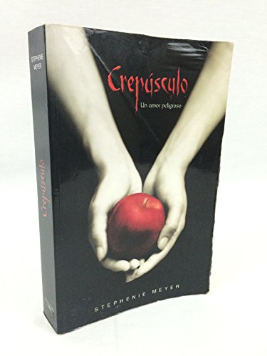 Beispielbild fr Crepusculo (Twilight, Spanish Edition) zum Verkauf von Jenson Books Inc