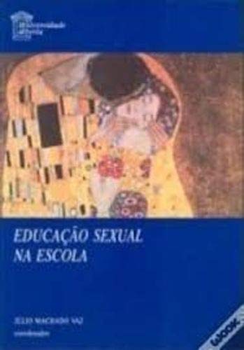 Stock image for livro educaco sexual na escola julio machado vaz for sale by LibreriaElcosteo
