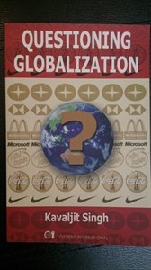 9789833302000: Questioning Globalization