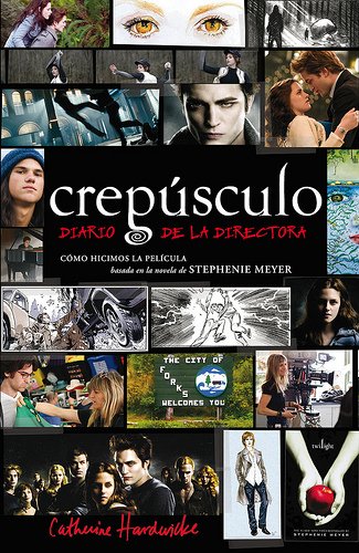 Stock image for Crepusculo Diario De La Directora (ilustrada) - Hardwicke C for sale by Juanpebooks