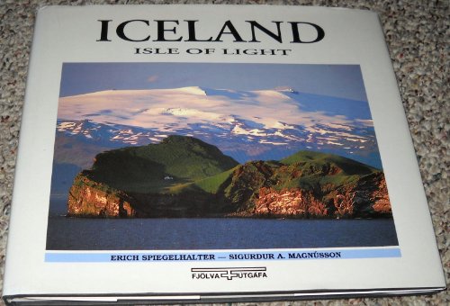 9789979582632: Iceland (Isle of Light)
