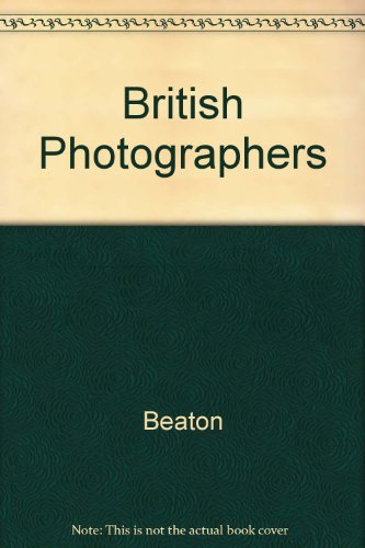 9789990456639: British Photographers