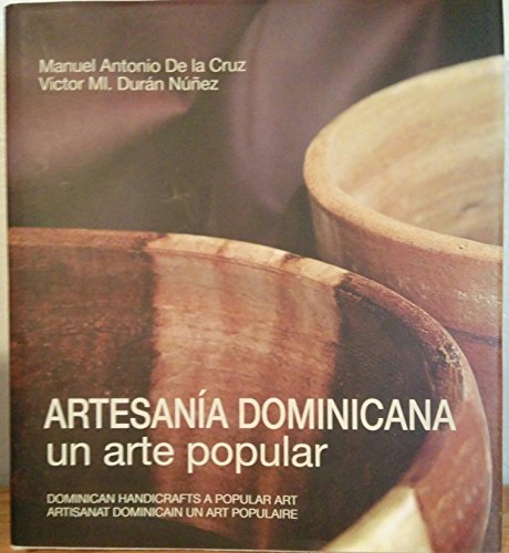 Imagen de archivo de Artesania Dominicana un arte popular a la venta por Ammareal