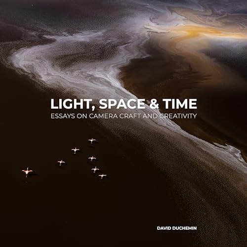 9798888142004: Light, Space, and Time: Essays on Camera Craft and Creativity