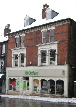 Oxfam Broomhill - F0827